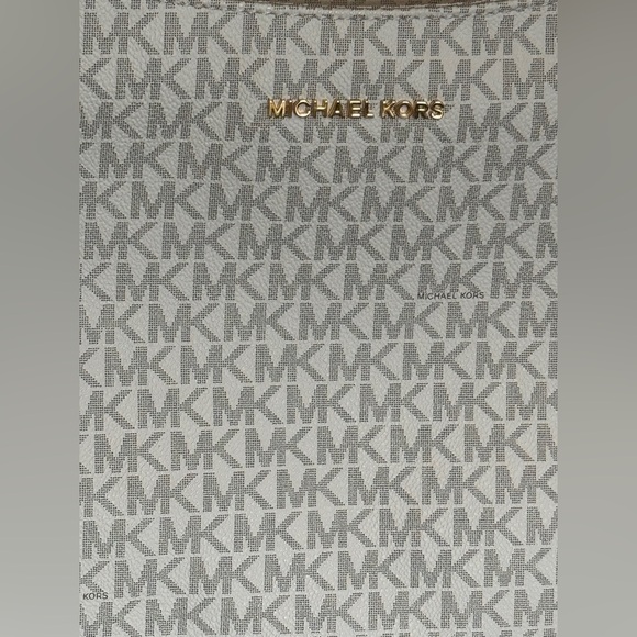 Michael Kors Jet Set Travel Large Logo Messenger Bag NEW WITH TAGS - Picture 2 of 9